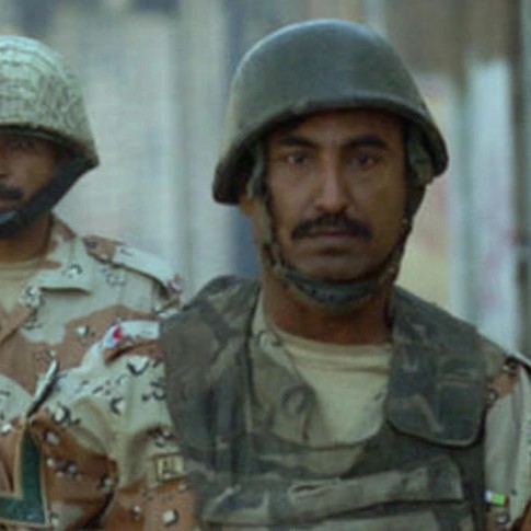 Paramilitary soldiers patrol the streets of Karachi as unrest spreads nationwide following Benazir Bhutto's killing. - Photo: Rizwan Tabassum / AFP via ABC News (Australia)